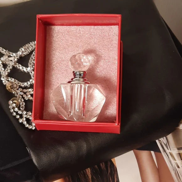 Vintage Perfume Bottle with Dauber NWT - Picture 5 of 5